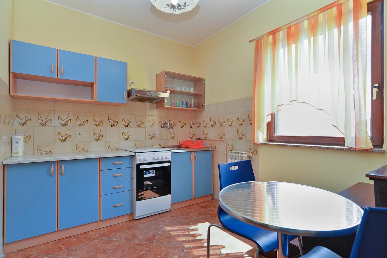 Apartments Gracijano 1724 Лижнян Екстер'єр фото